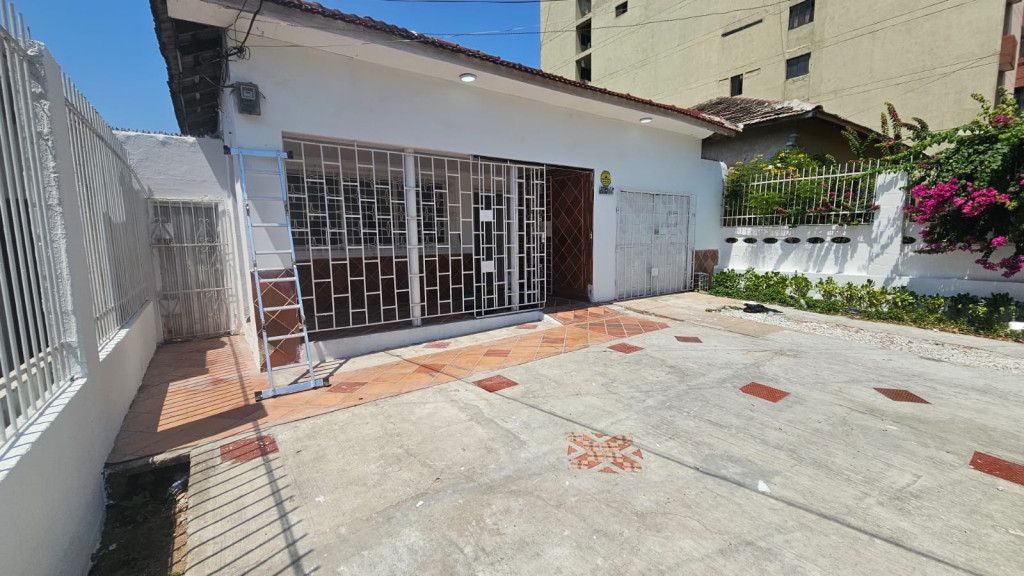 Casa en arriendo Atlántico Barranquilla Bellavista 380 m2 Habitaciones 2 Baños 2 Garajes 1 Precio $5500000