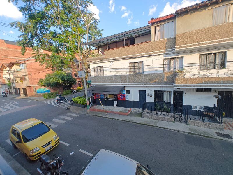 Casa en arriendo Antioquia Envigado La Mesa 170 m2 Habitaciones 4 Baños 3 Garajes 1 Precio $3200000