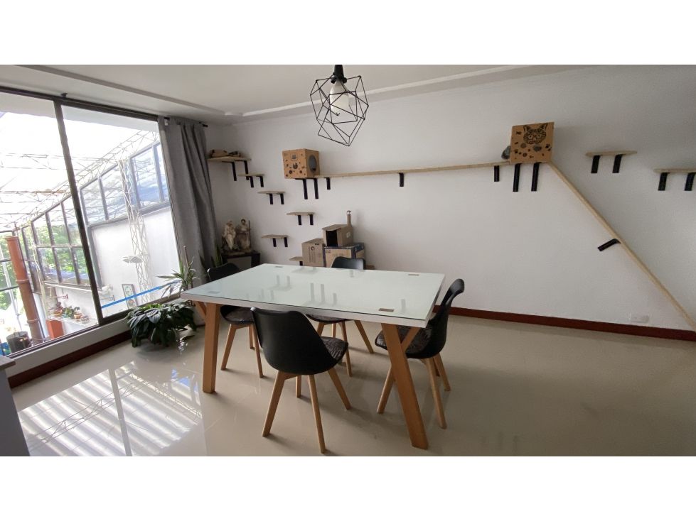 Casa en arriendo Caldas Manizales Las Camelias 160 m2 Habitaciones 5 Baños 4 Garajes 2 Precio $6500000