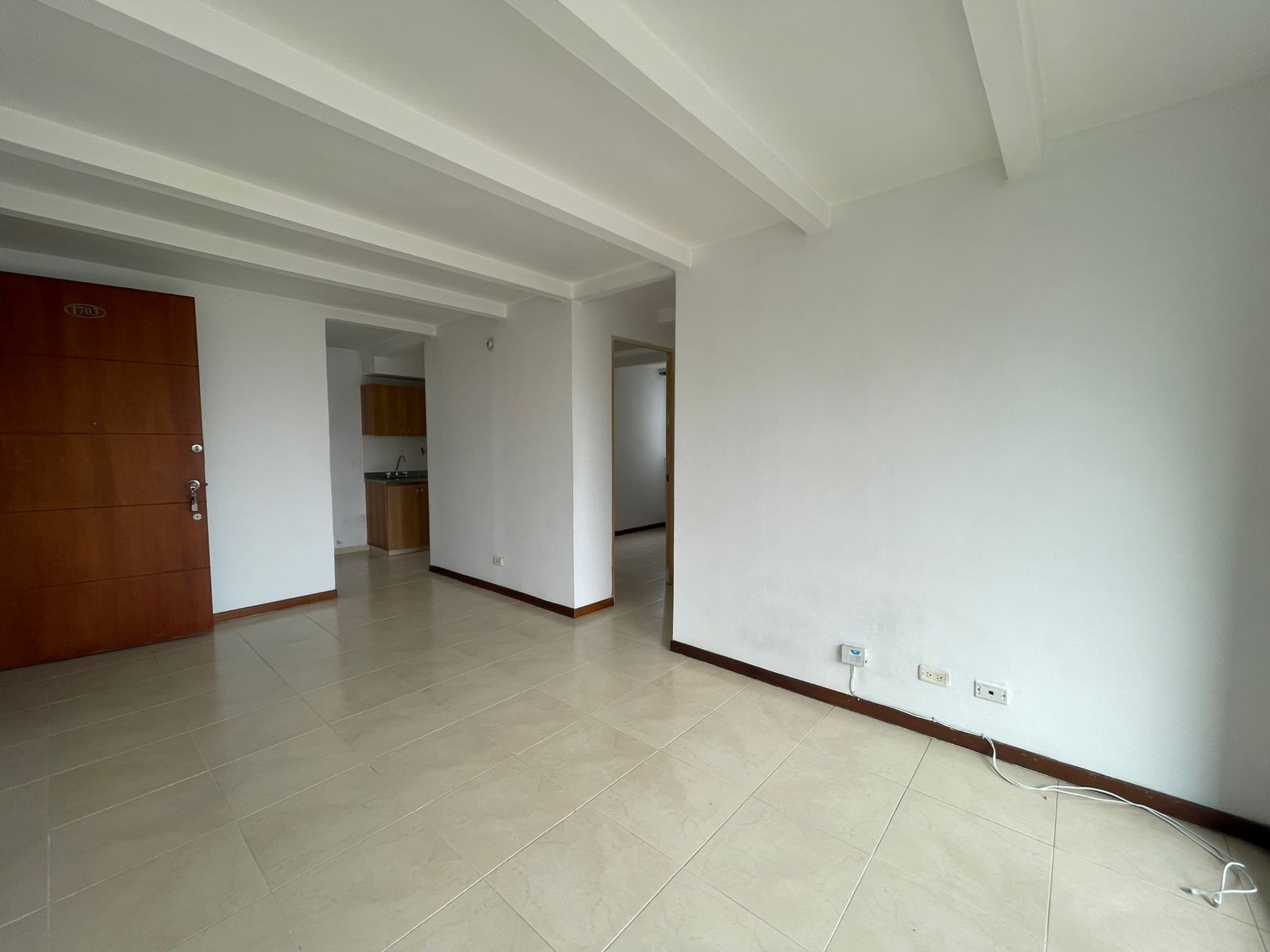Apartamento en arriendo Antioquia Medellín Los Naranjos 70 m2 Habitaciones 4 Baños 2 Garajes 1 Precio $3500000