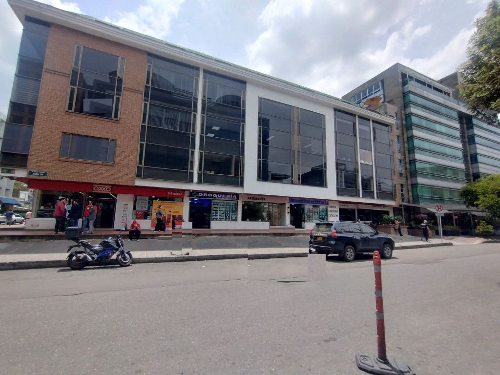 Oficina en arriendo Cundinamarca Bogotá Chicó Norte 37 m2 Habitaciones 0 Baños 0 Garajes 2 Precio $3550000