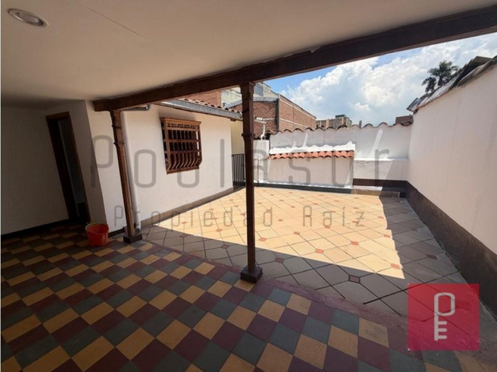 Casa en arriendo Antioquia Envigado La Mesa 225 m2 Habitaciones 6 Baños 2 Garajes 0 Precio $8000000
