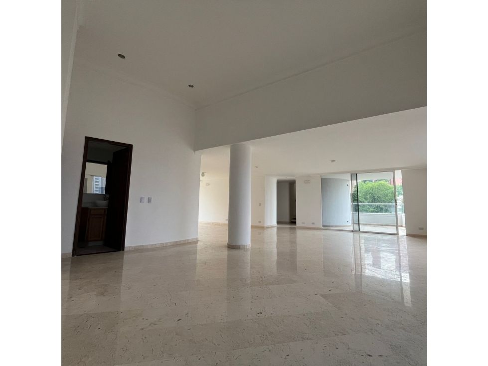 Apartamento en venta Antioquia Medellín El Tesoro 300 m2 Habitaciones 3 Baños 3 Garajes 3 Precio $1490000000