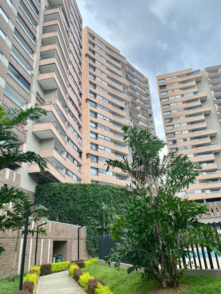Apartamento en venta Antioquia Envigado El Chocho 110 m2 Habitaciones 3 Baños 3 Garajes 2 Precio $1050000000