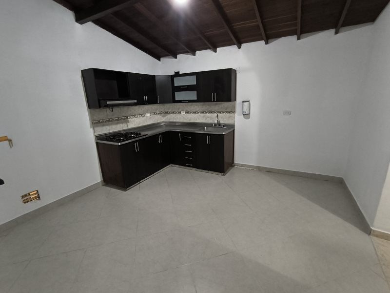 Casa en arriendo Antioquia Sabaneta Virgen Del Carmen 85 m2 Habitaciones 3 Baños 2 Garajes 1 Precio $2400000