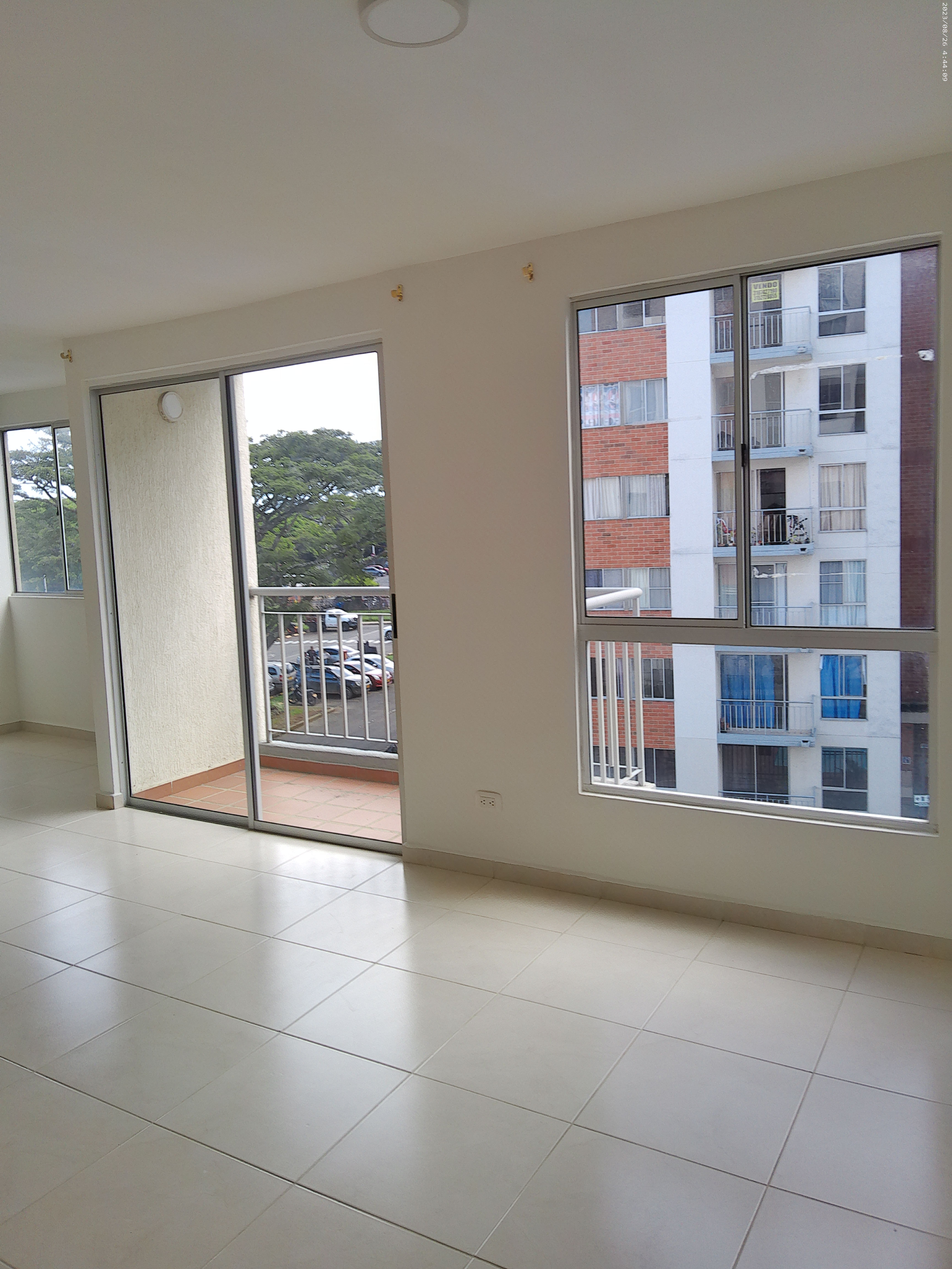 Apartamento en arriendo Valle Del Cauca Jamundí Alferez Real 60 m2 Habitaciones 2 Baños 2 Garajes 1 Precio $1000000