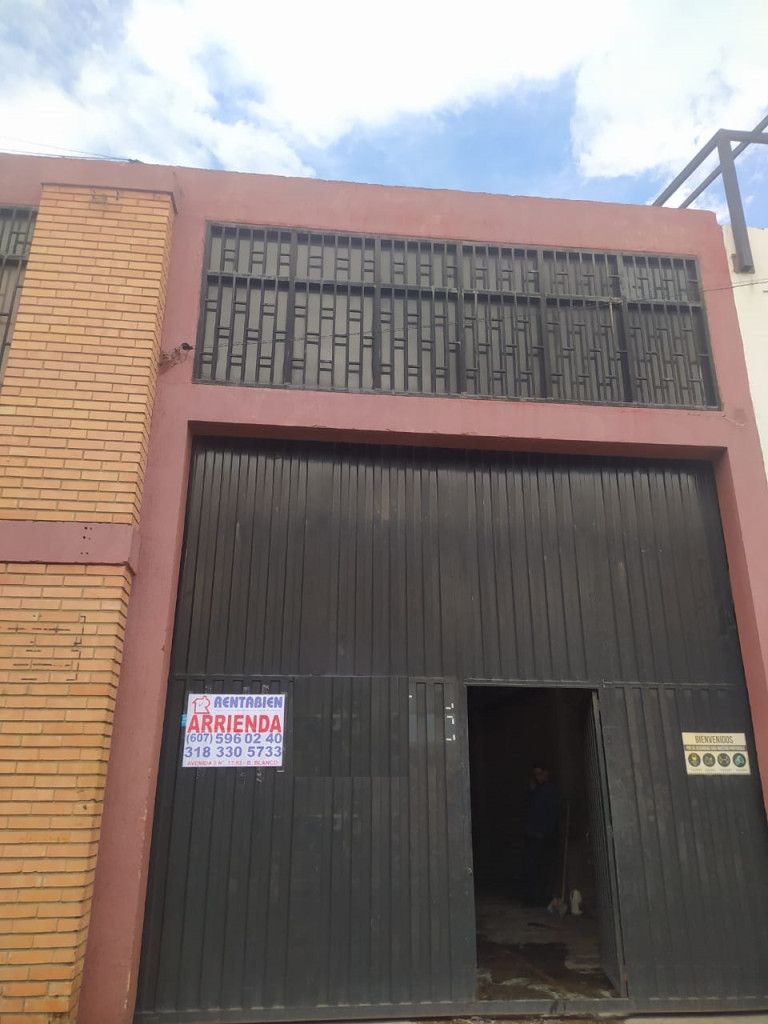 Bodega en arriendo Norte De Santander Cúcuta Ub Prados Del Norte 200 m2 Habitaciones 0 Baños 2 Garajes 0 Precio $4785000