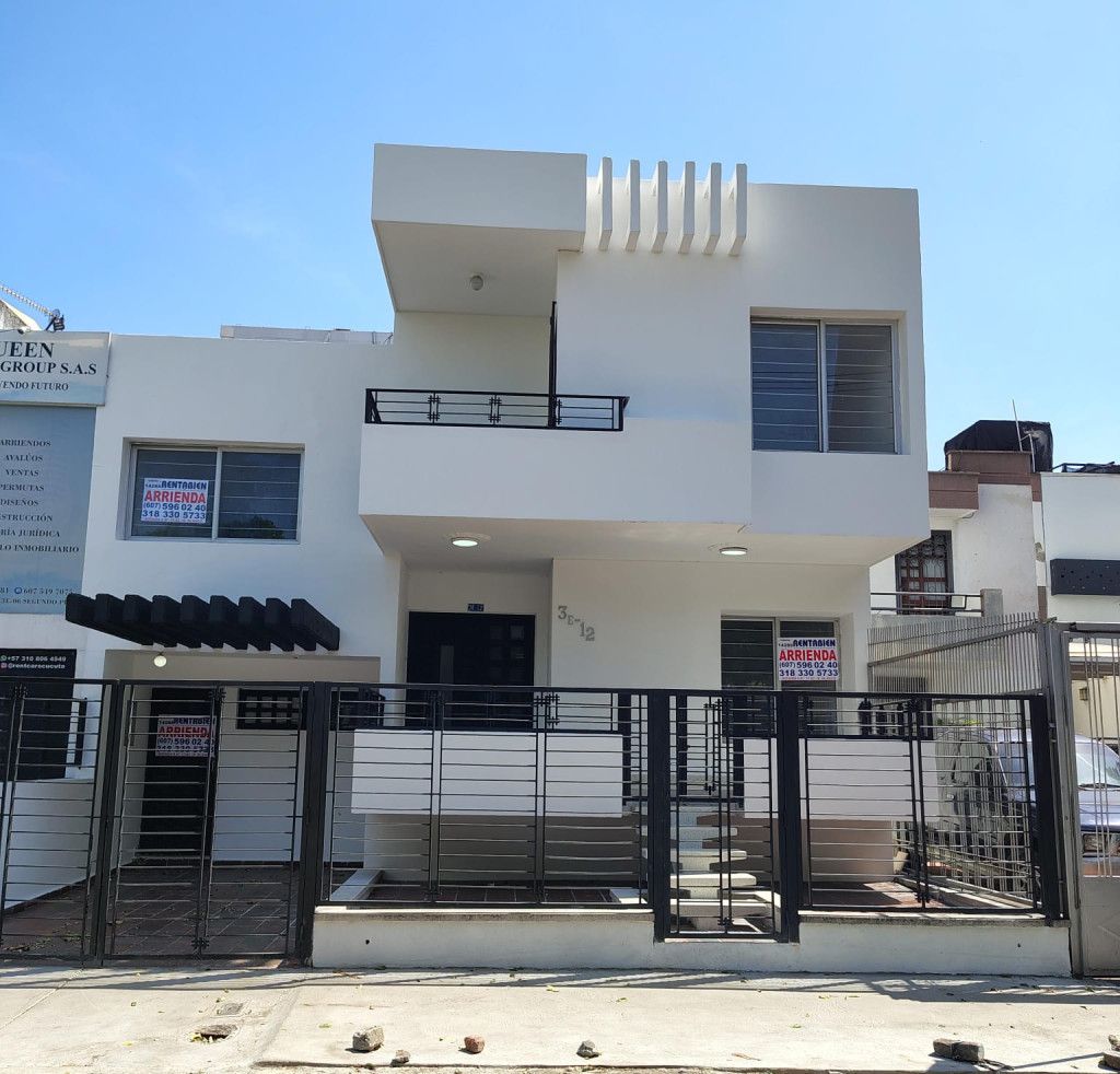 Casa en arriendo Norte De Santander Cúcuta Caobos 210 m2 Habitaciones 3 Baños 4 Garajes 1 Precio $5500000