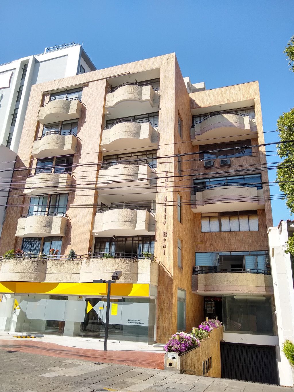 Apartamento en arriendo Norte De Santander Cúcuta Lleras Restrepo 285 m2 Habitaciones 3 Baños 5 Garajes 2 Precio $3500000
