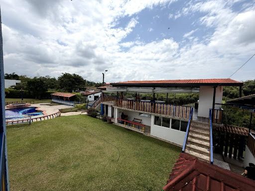 Finca en venta Risaralda Pereira Pereira 5000 m2 Habitaciones 14 Baños 10 Garajes 1 Precio $3500000000