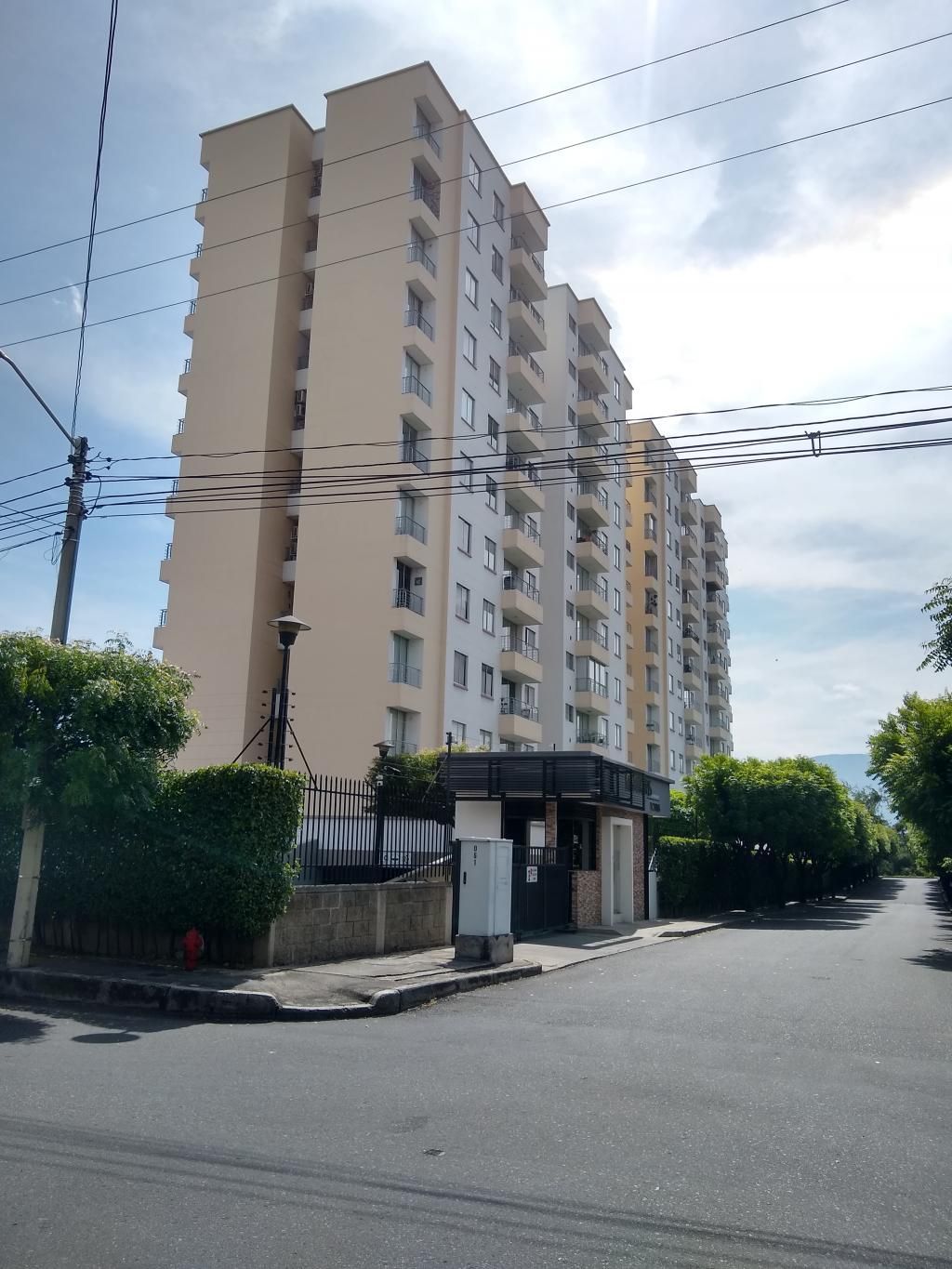 Apartamento en arriendo Norte De Santander Cúcuta San Eduardo 97 m2 Habitaciones 3 Baños 2 Garajes 2 Precio $3800000