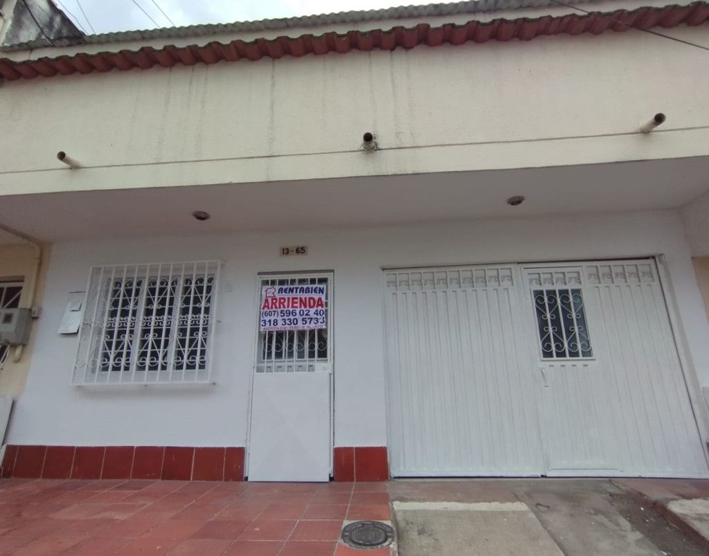 Casa en arriendo Norte De Santander Cúcuta El Contento 252 m2 Habitaciones 4 Baños 4 Garajes 1 Precio $1800000