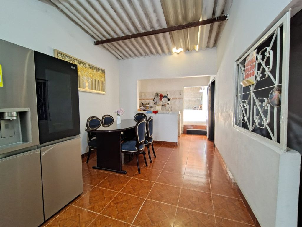 Casa en venta Norte De Santander Cúcuta Comuneros 330 m2 Habitaciones 3 Baños 2 Garajes 2 Precio $400000000