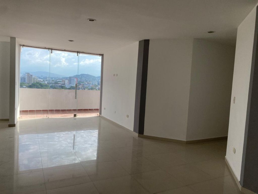 Apartamento en venta Norte De Santander Cúcuta El Progreso 240 m2 Habitaciones 3 Baños 3 Garajes 2 Precio $600000000