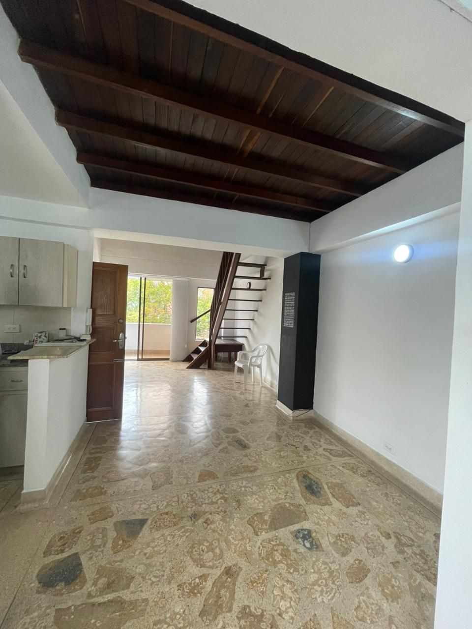Apartaestudio en arriendo o venta Antioquia Medellín El Nogal Los Almendros 57 m2 Habitaciones 1 Baños 1 Garajes 1 Precio venta $380000000 Precio arriendo $2290000