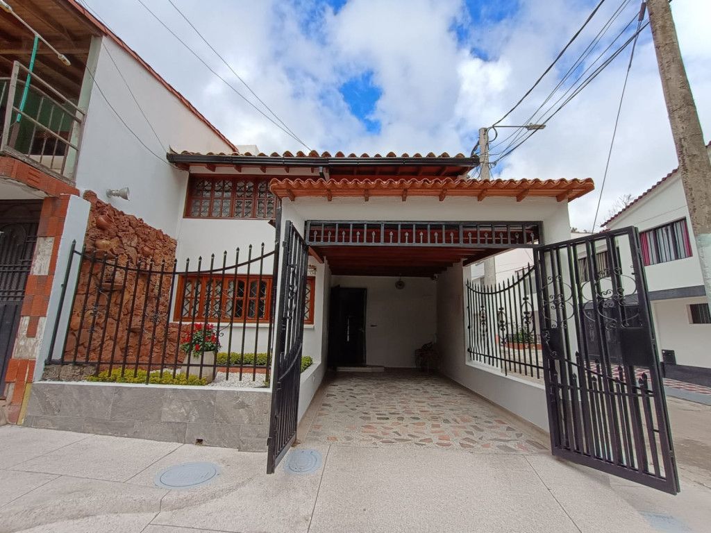 Casa en venta Norte De Santander Pamplona Molinos Del Zulia 198 m2 Habitaciones 3 Baños 2 Garajes 1 Precio $450000000