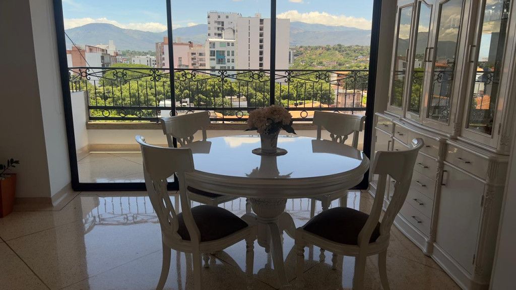 Apartamento en venta Norte De Santander Cúcuta La Riviera 147 m2 Habitaciones 3 Baños 3 Garajes 2 Precio $460000000