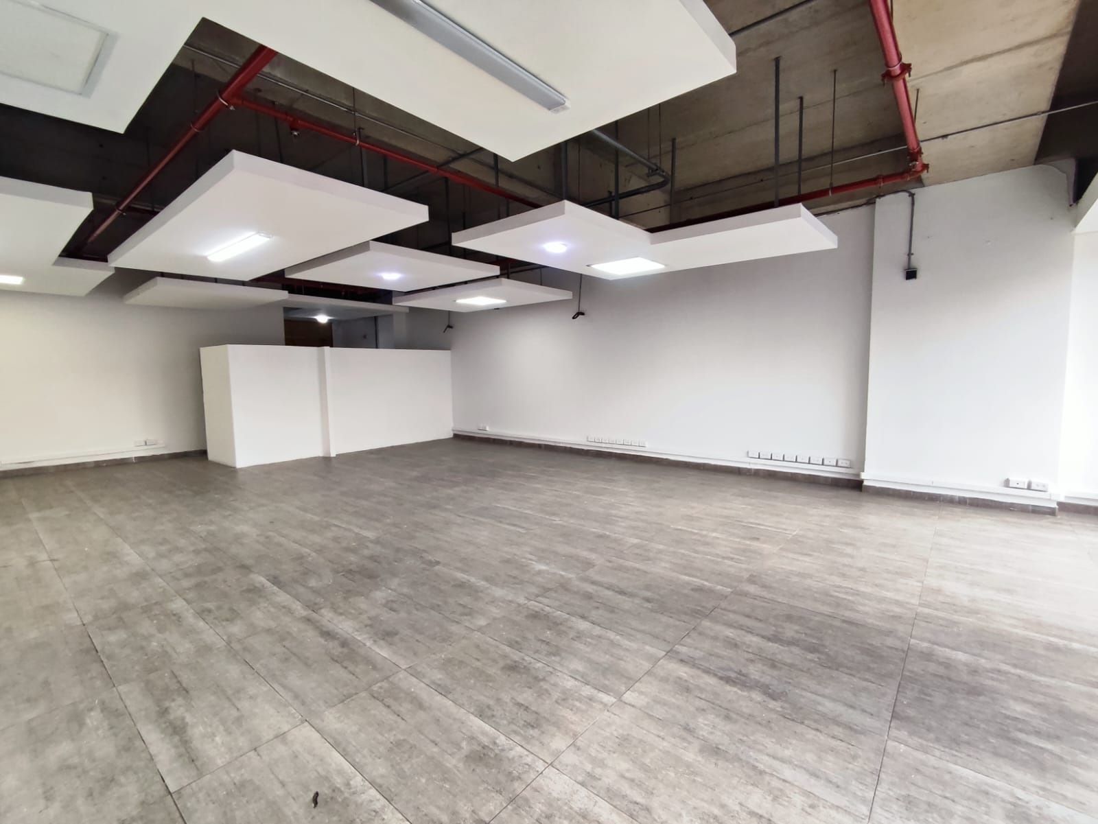 Oficina en arriendo Cundinamarca Bogotá El Salitre 90 m2 Habitaciones 0 Baños 2 Garajes 0 Precio $5500000
