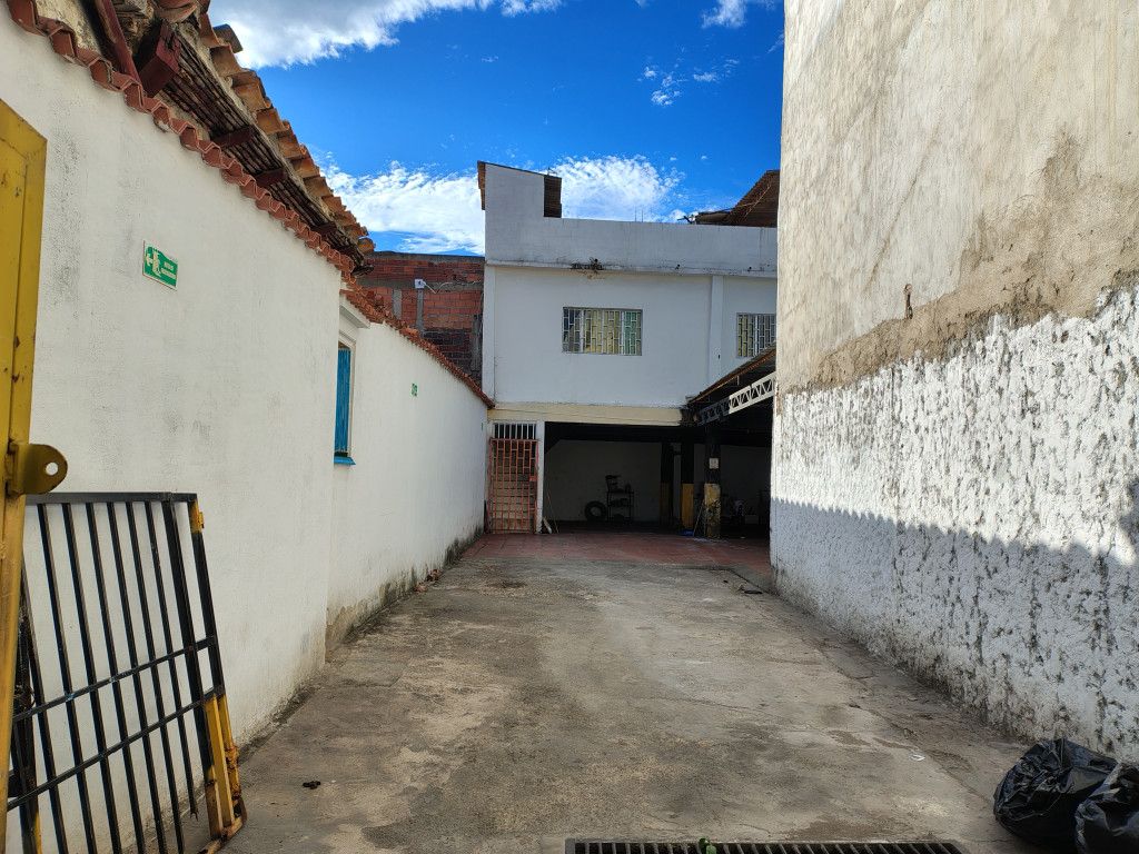 Casa en venta Norte De Santander Cúcuta El Contento 317 m2 Habitaciones 4 Baños 3 Garajes 1 Precio $330000000