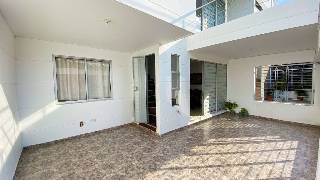 Casa en venta Norte De Santander Cúcuta Ub San Martin 306 m2 Habitaciones 5 Baños 4 Garajes 1 Precio $400000000