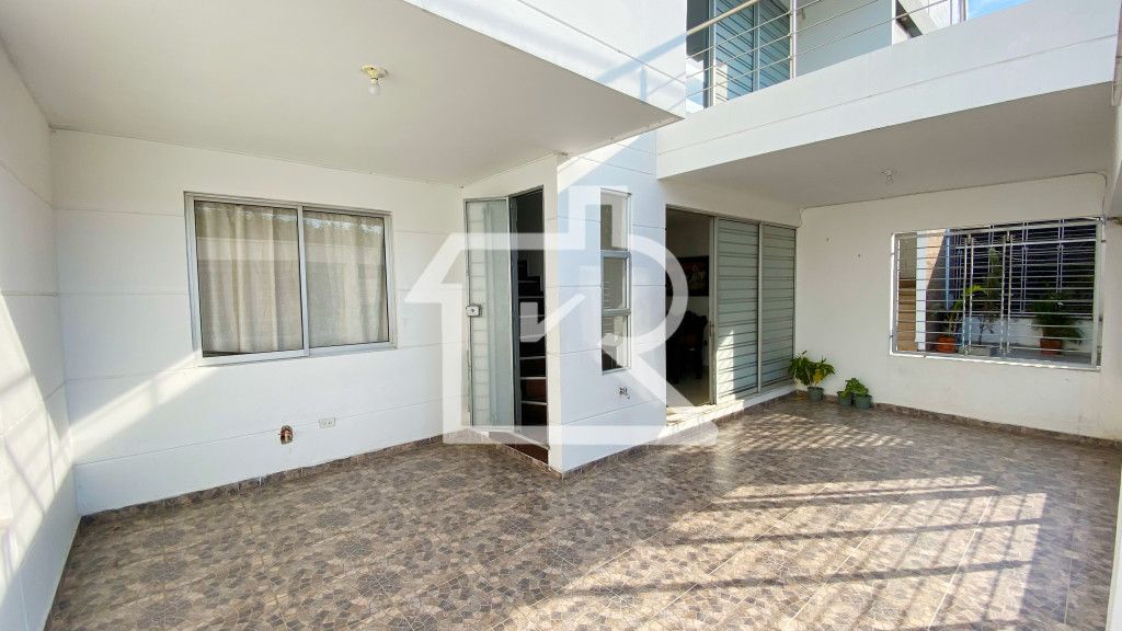 Casa en venta Norte De Santander Cúcuta Ub San Martin 306 m2 Habitaciones 5 Baños 4 Garajes 1 Precio $400000000