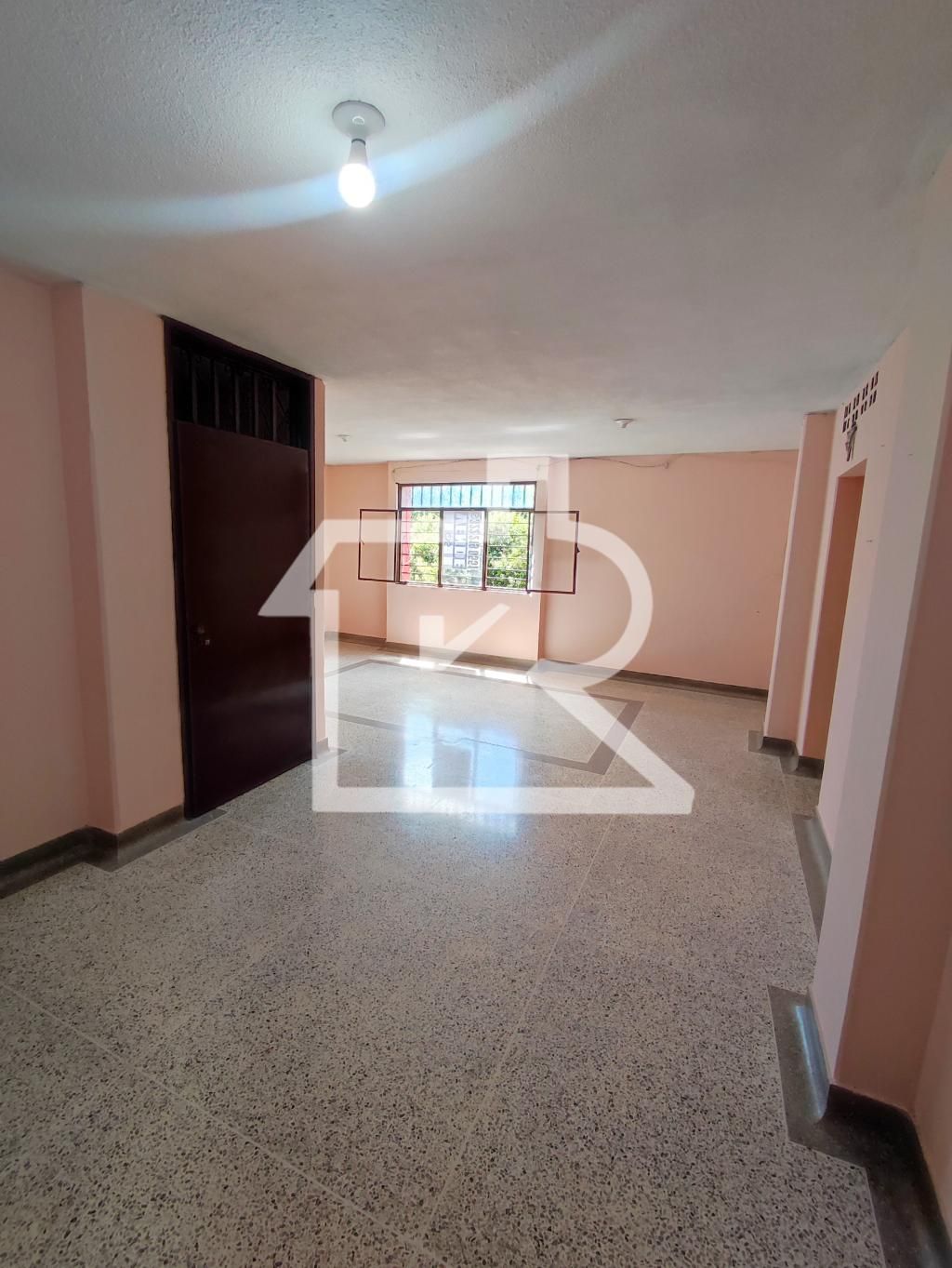 Edificio en venta Norte De Santander Cúcuta El Centro 100 m2 Habitaciones 9 Baños 6 Garajes 0 Precio $1000000000