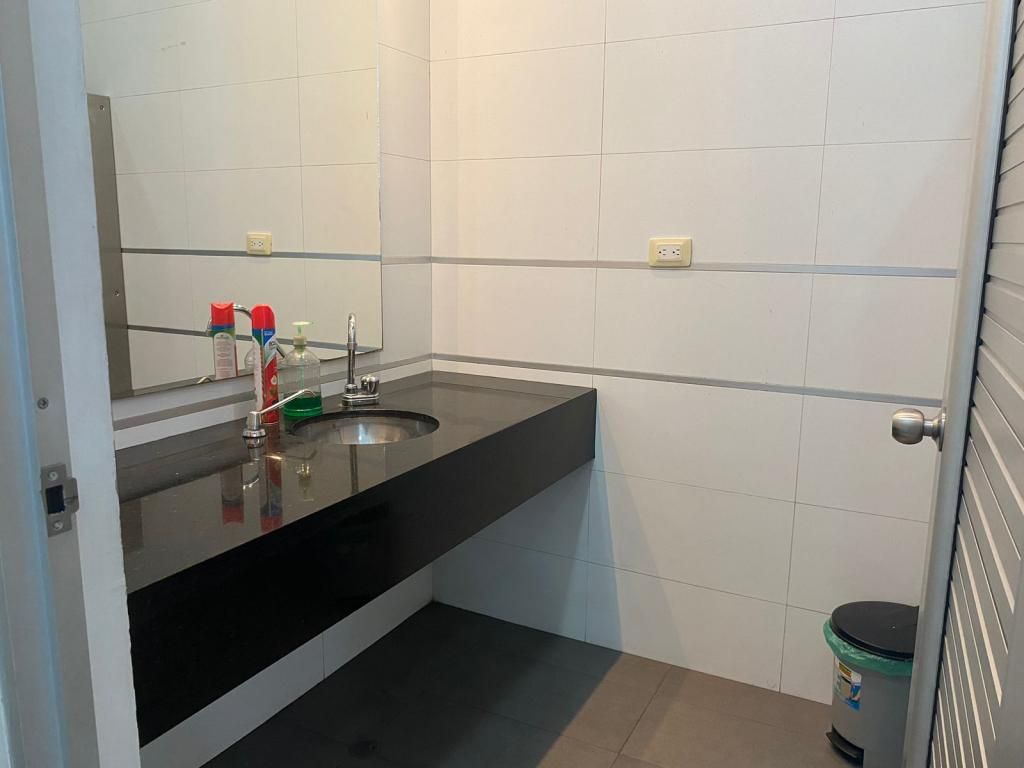 Bodega en venta Norte De Santander Cúcuta Cn Balcones De Prado 1 m2 Habitaciones 0 Baños 0 Garajes 0 Precio $3600000000