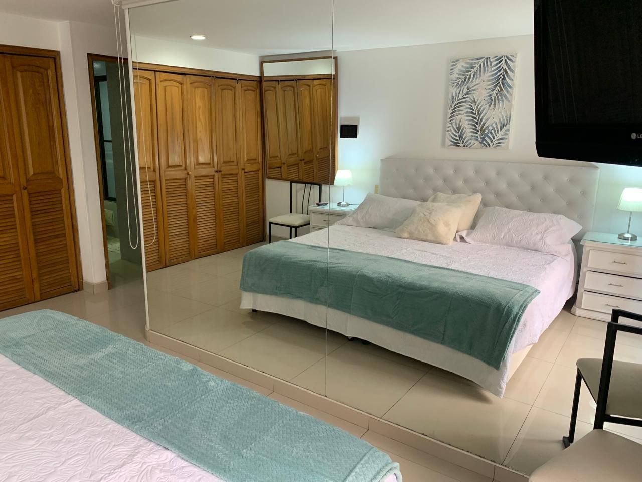 Apartamento en arriendo Cundinamarca Bogotá Santa Barbara Occidental 150 m2 Habitaciones 3 Baños 3 Garajes 2 Precio $5800000