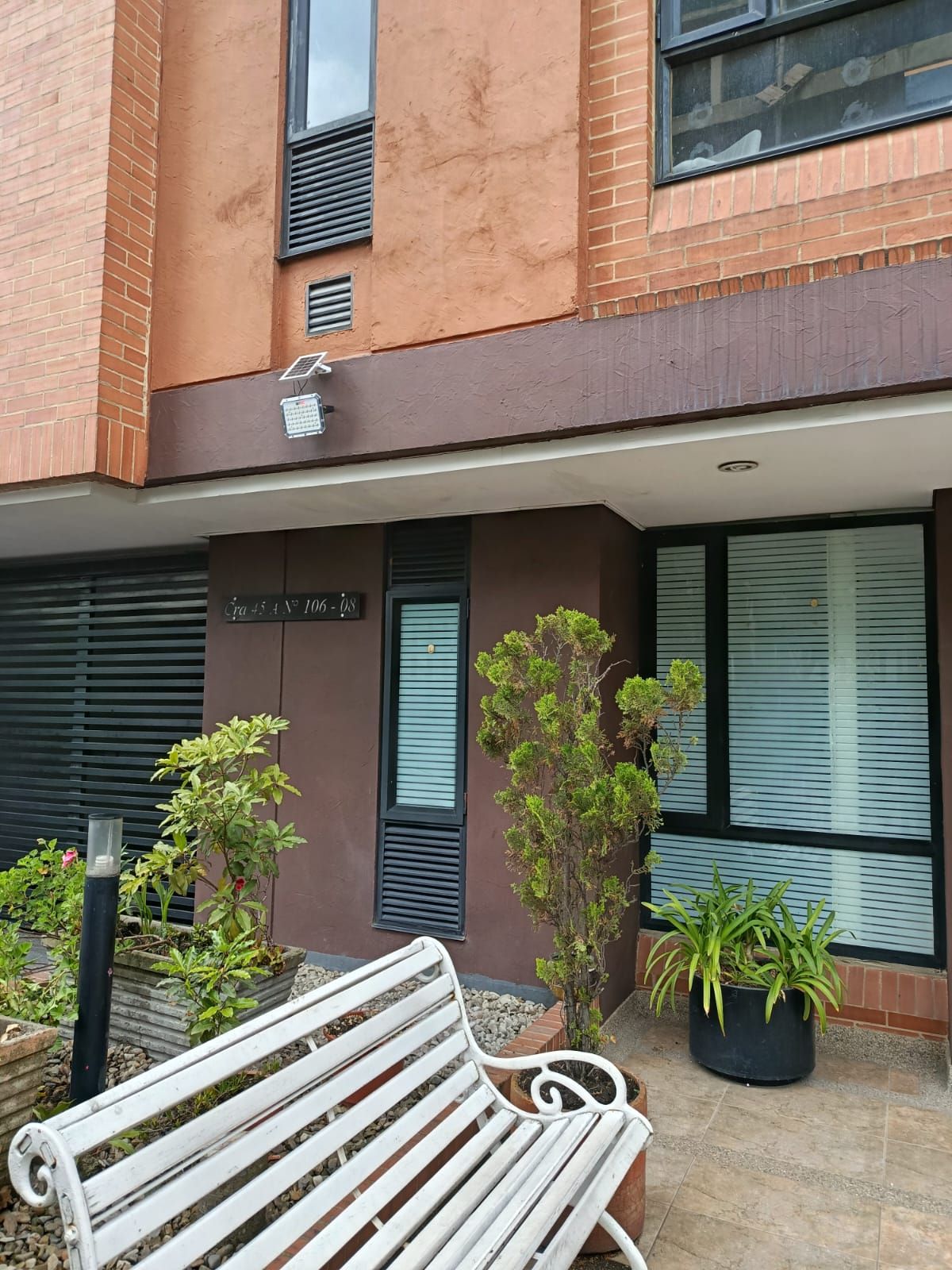 Apartamento en arriendo Cundinamarca Bogotá Estoril 90 m2 Habitaciones 2 Baños 2 Garajes 1 Precio $5200000