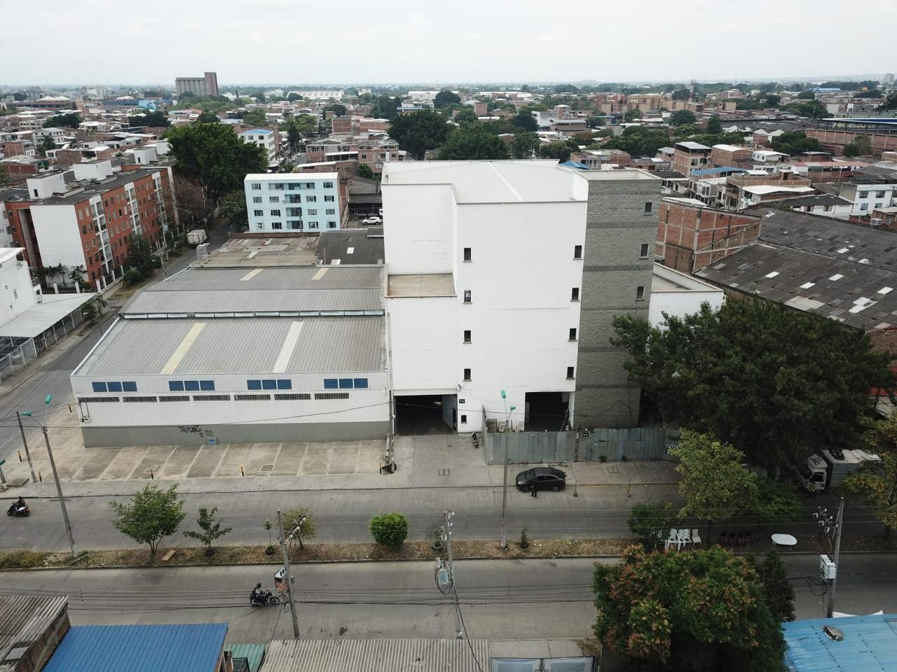 Edificio en venta Valle Del Cauca Cali La Alianza 3486 m2 Habitaciones 5 Baños 5 Garajes 6 Precio $15000000000