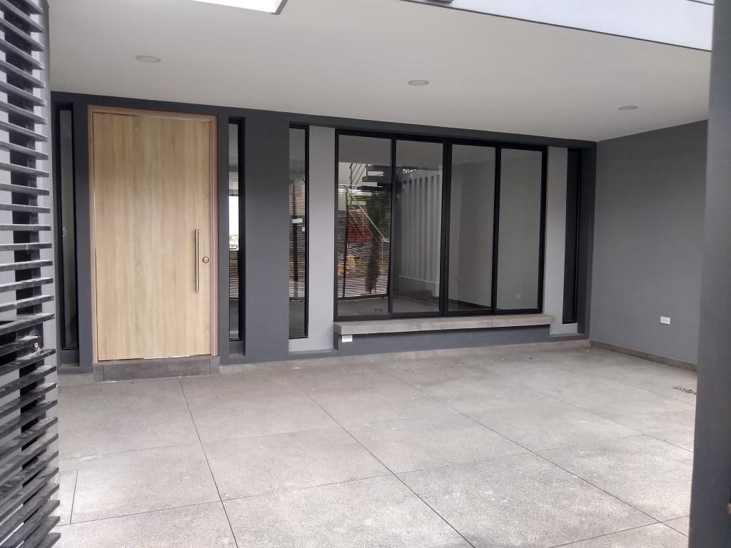 Casa en venta Norte De Santander Cúcuta Niza 290 m2 Habitaciones 3 Baños 5 Garajes 2 Precio $560000000