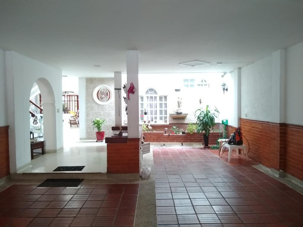 Casa en venta Norte De Santander Cúcuta Quinta Bosch 530 m2 Habitaciones 6 Baños 6 Garajes 1 Precio $900000000