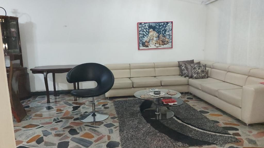Casa en venta Norte De Santander Cúcuta Quinta Bosch 258 m2 Habitaciones 5 Baños 5 Garajes 6 Precio $800000000