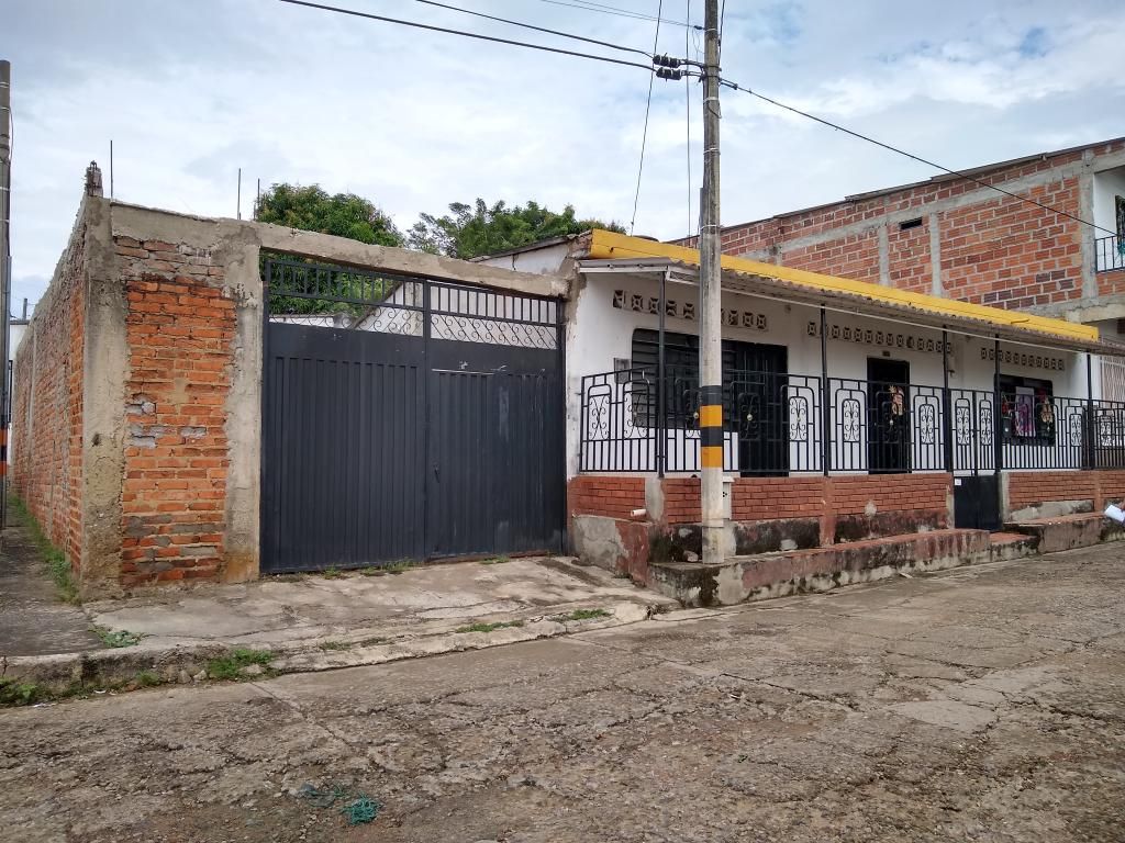 Casa en venta Norte De Santander Cúcuta Aeropuerto 100 m2 Habitaciones 3 Baños 2 Garajes 2 Precio $220000000