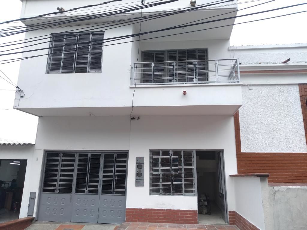 Casa en venta Norte De Santander Cúcuta El Contento 165 m2 Habitaciones 5 Baños 4 Garajes 1 Precio $320000000
