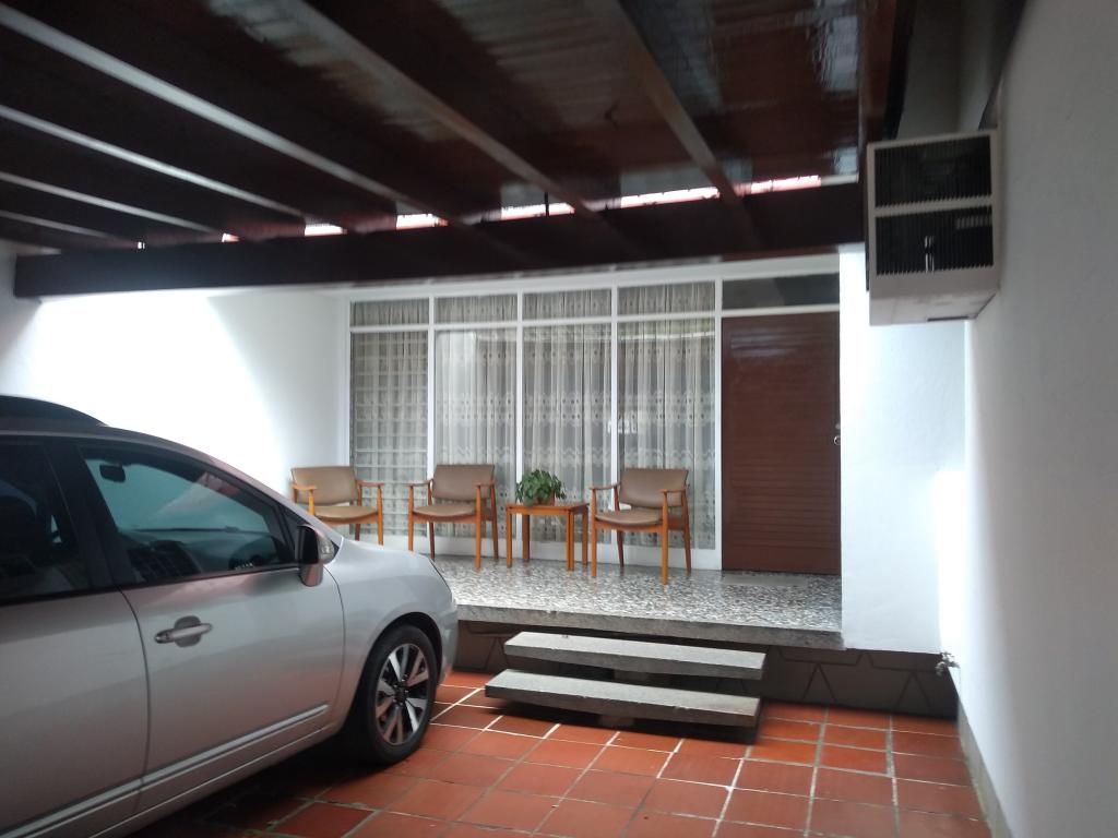 Casa en venta Norte De Santander Cúcuta Caobos 183 m2 Habitaciones 3 Baños 3 Garajes 2 Precio $1200000000