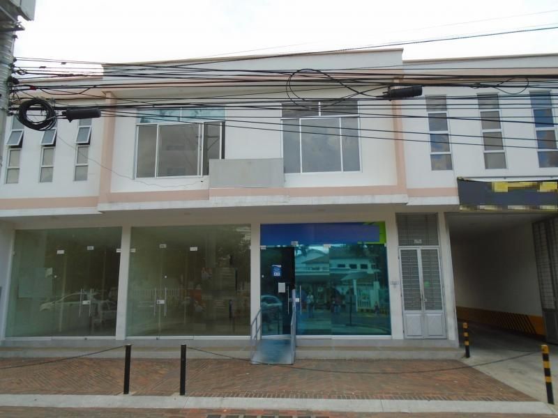 Casa en venta Norte De Santander Cúcuta Br Lleras Restrepo 425 m2 Habitaciones 8 Baños 6 Garajes 18 Precio $2800000000