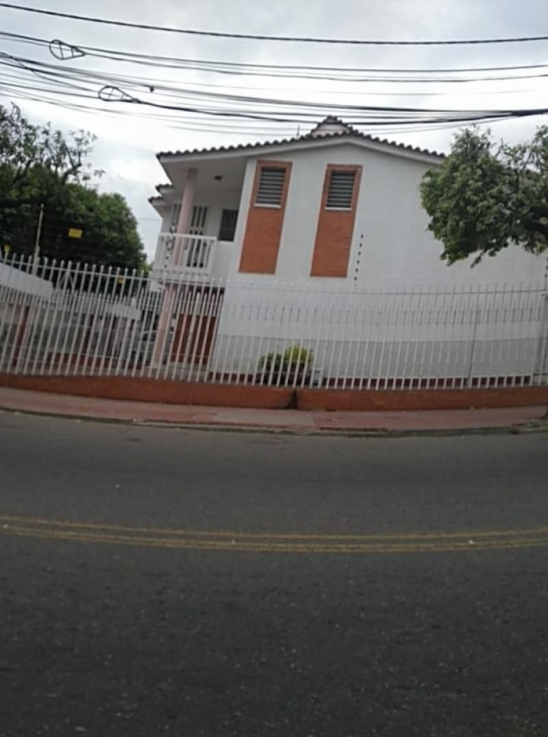 Casa en venta Norte De Santander Cúcuta Santo Domingo 170 m2 Habitaciones 6 Baños 4 Garajes 4 Precio $490000000