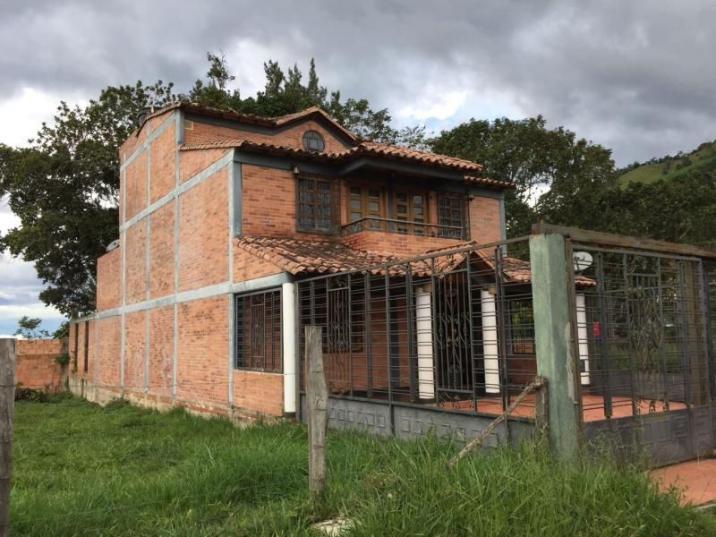 Casa Campestre en venta Norte De Santander Chinácota Chinácota 250 m2 Habitaciones 4 Baños 5 Garajes 2 Precio $980000000