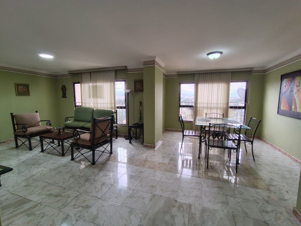Apartamento en venta Norte De Santander Cúcuta Comuneros 127 m2 Habitaciones 3 Baños 3 Garajes 2 Precio $300000000