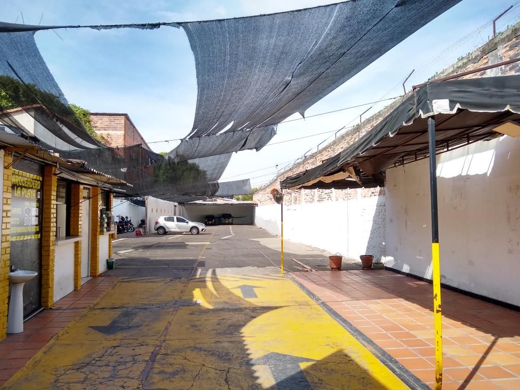 Parqueadero en venta Norte De Santander Cúcuta La Playa 100 m2 Habitaciones 0 Baños 0 Garajes 35 Precio $4200000000