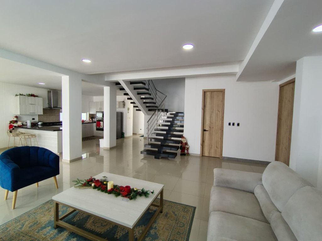 Casa en venta Norte De Santander Cúcuta La Carolina 240 m2 Habitaciones 4 Baños 5 Garajes 1 Precio $1000000000