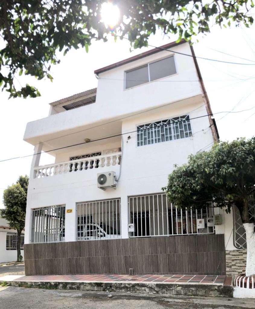 Casa en venta Norte De Santander Cúcuta Valle Esther 90 m2 Habitaciones 8 Baños 4 Garajes 1 Precio $350000000