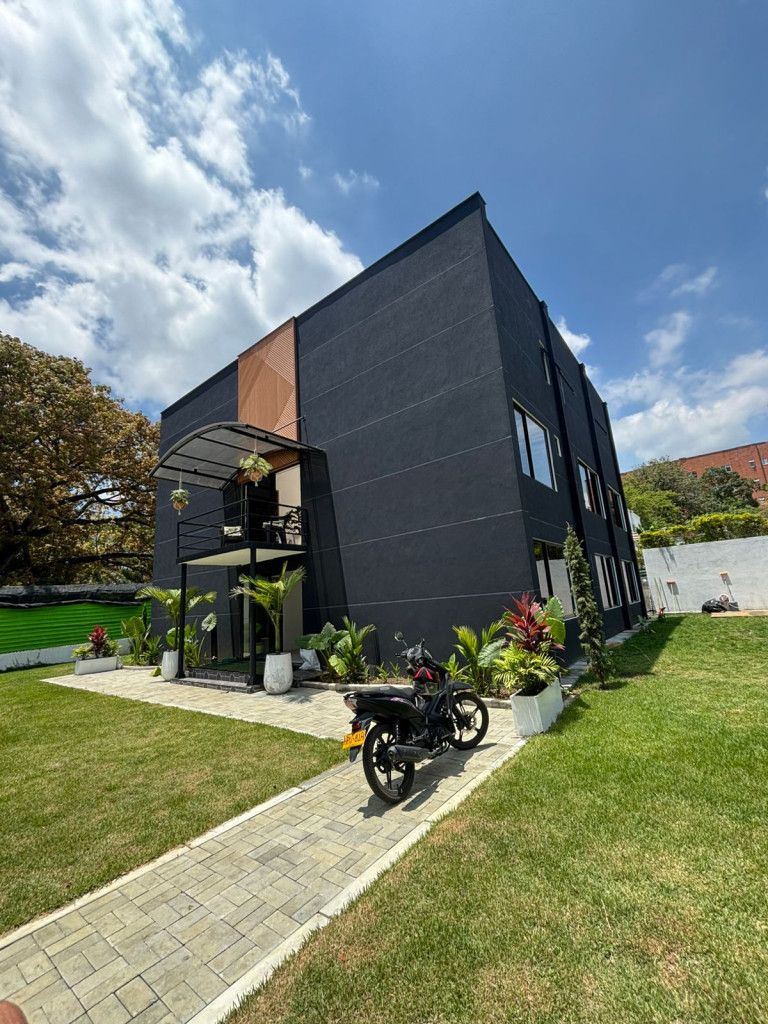 Apartaestudio en arriendo Valle Del Cauca Cali Parcelaciones Pance 27 m2 Habitaciones 1 Baños 1 Garajes 1 Precio $2000000