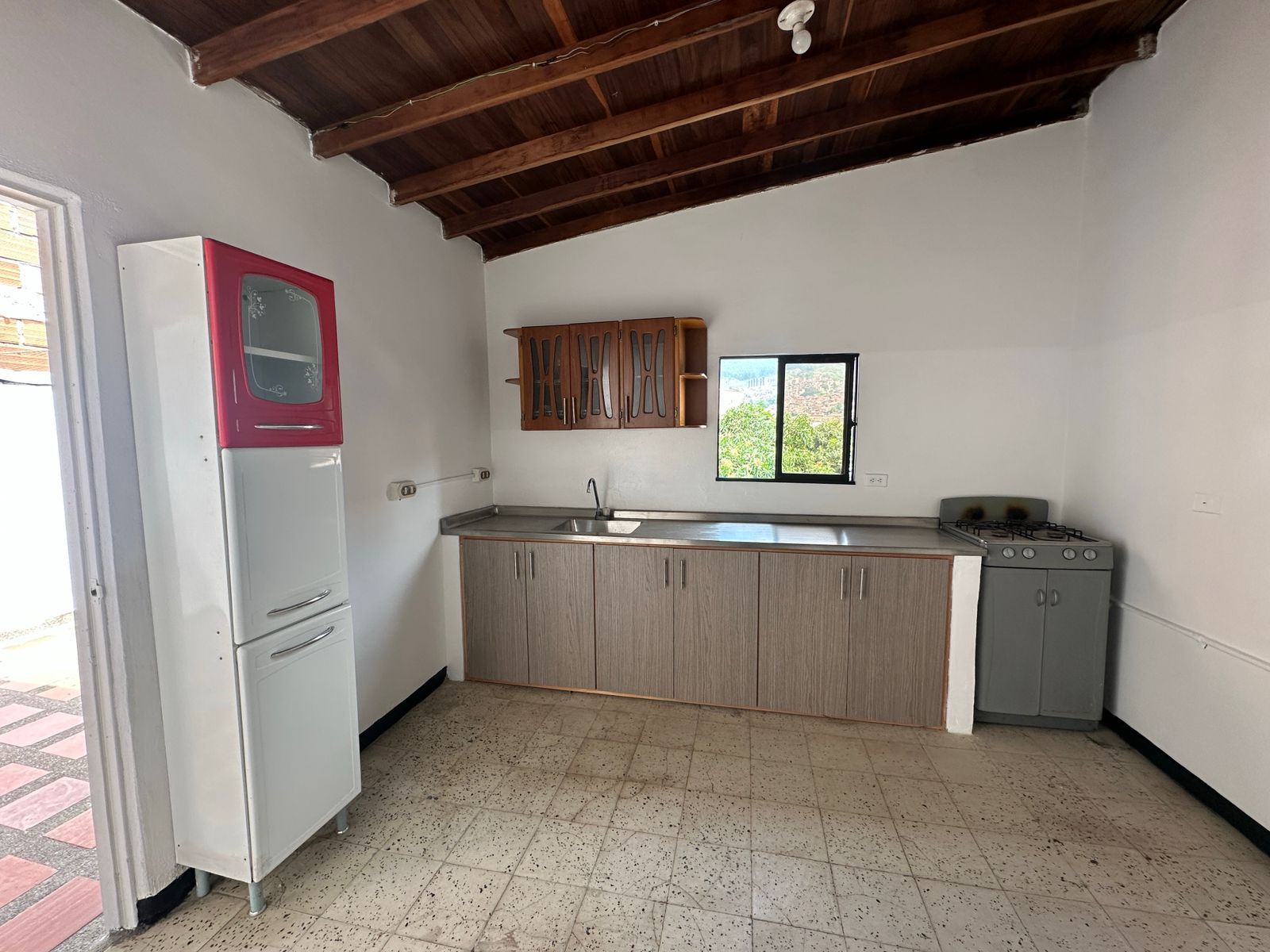 Casa en arriendo Antioquia Bello Andalucía 103 m2 Habitaciones 2 Baños 1 Garajes 0 Precio $1200000