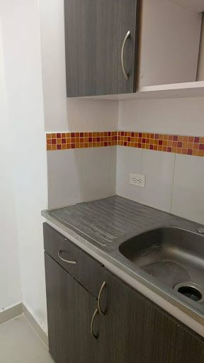 Local en arriendo Antioquia Medellín Suramericana 17 m2 Habitaciones 0 Baños 0 Garajes 0 Precio $2500000
