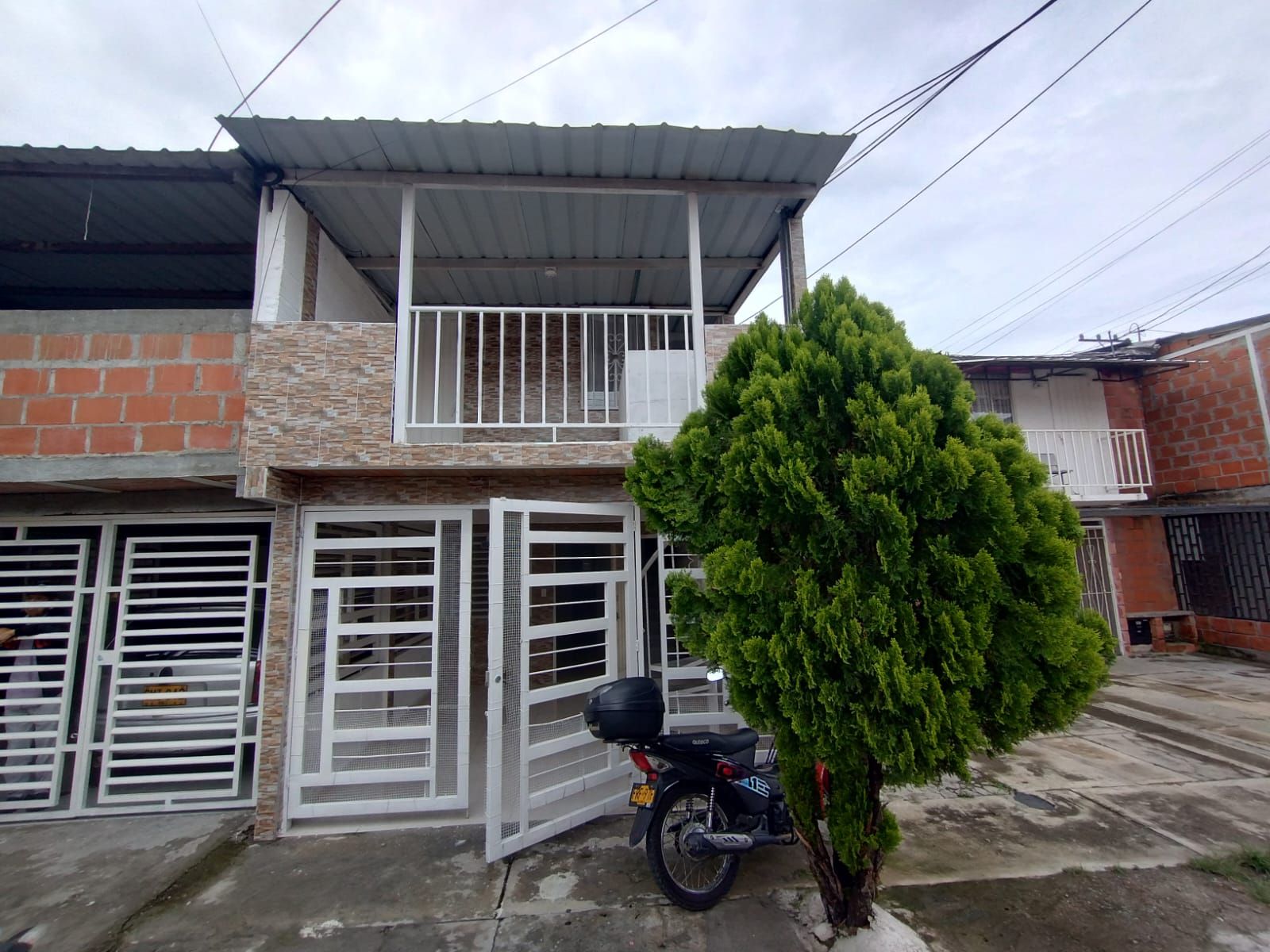 Casa en venta Valle Del Cauca Candelaria Pueblito Viejo 43 m2 Habitaciones 6 Baños 3 Garajes 3 Precio $260000000