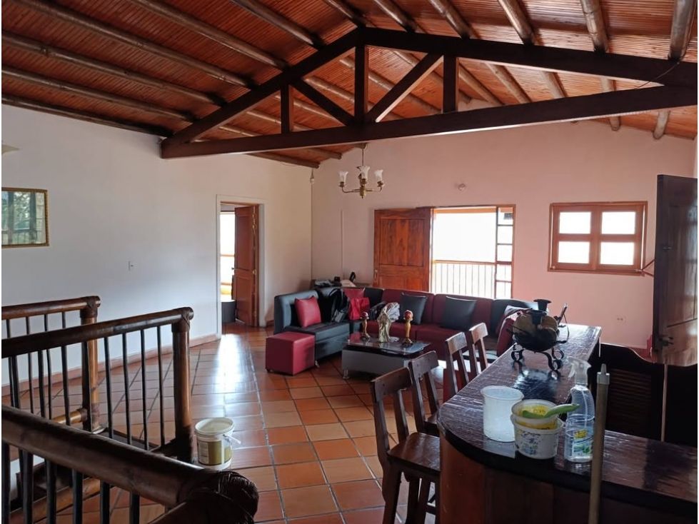 Finca en venta Antioquia Caldas Caldas 570 m2 Habitaciones 7 Baños 5 Garajes 10 Precio $1600000000