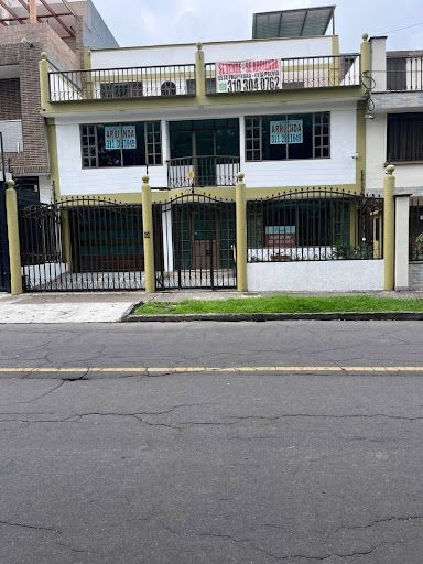 Casa en arriendo Cundinamarca Bogotá El Salitre 250 m2 Habitaciones 8 Baños 7 Garajes 1 Precio $11600000