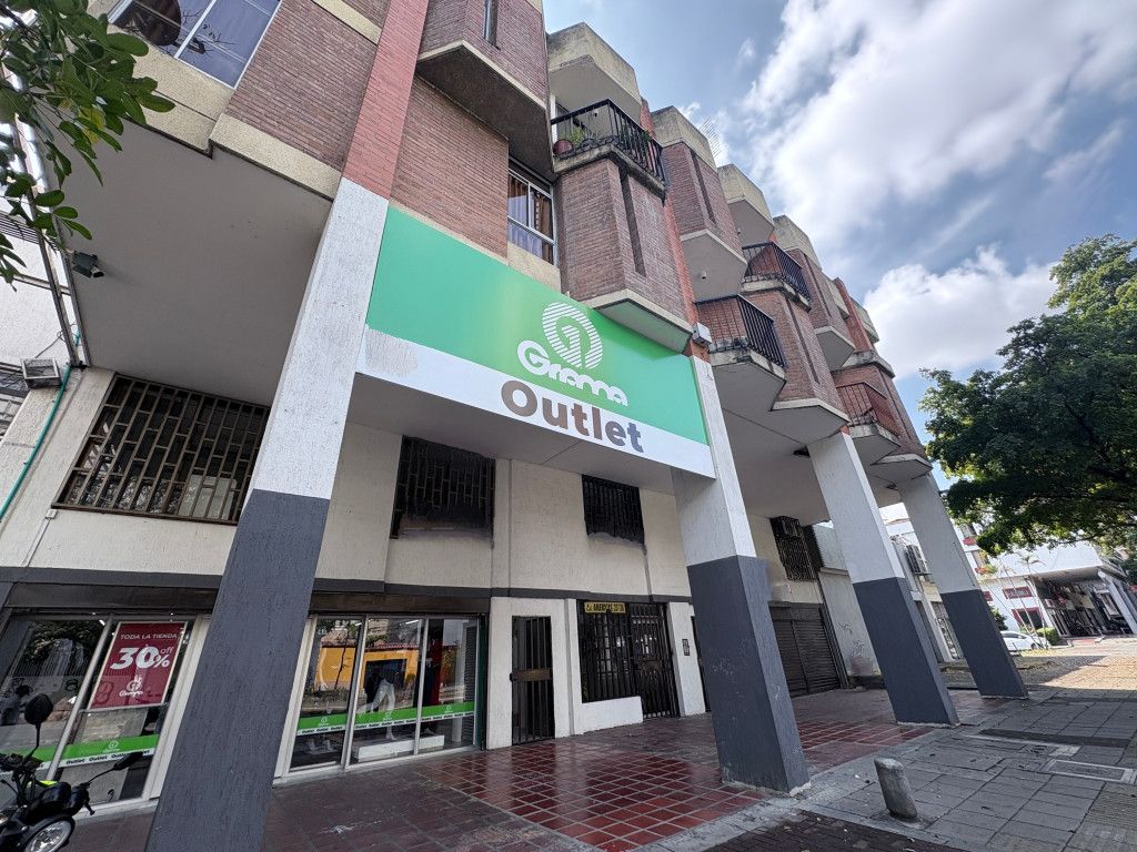 Edificio en venta Valle Del Cauca Cali San Vicente 1975 m2 Habitaciones 0 Baños 0 Garajes 0 Precio $3500000000